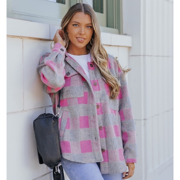 Shacket - Picture 1 of 10